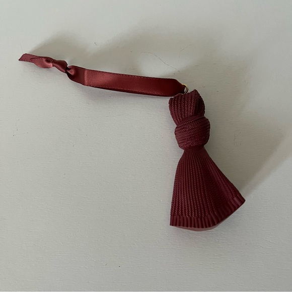 NWT Taylor Swift "All Too Well" Scarf Ornament - Picture 5 of 14